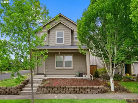 37121 Goldenrain St, Sandy, OR 97055