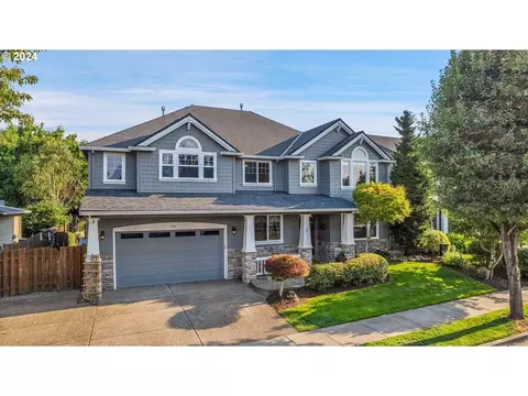 365 SE 14th Pl, Canby, OR 97013