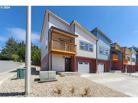 2342 Brooklyn Dr, Coos Bay, OR 97420