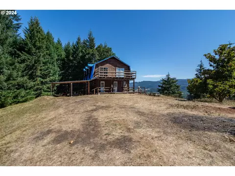 773 Upper Ridge Rd, Oakland, OR 97462