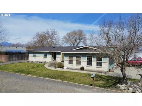 500 Broadway St, Baker City, OR 97814