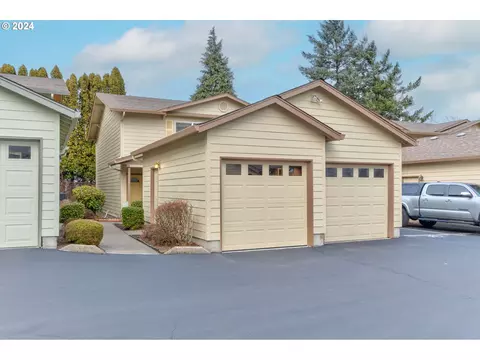 693 32nd St #1, Washougal, WA 98671