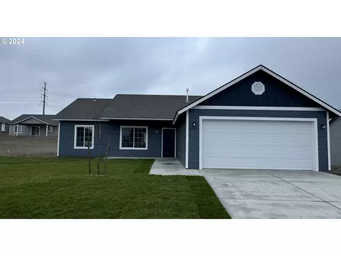 2882 Cardinal Pl, Umatilla, OR 97882