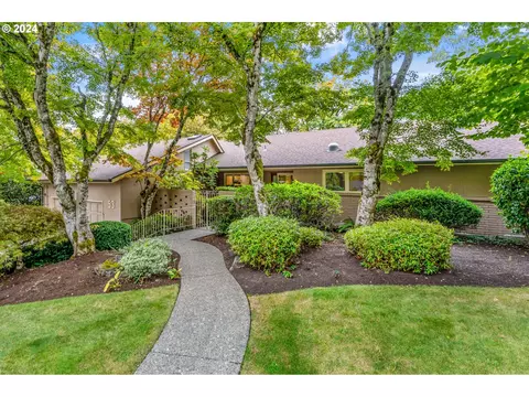 53 Touchstone, Lake Oswego, OR 97035