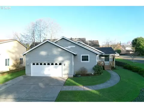1620 Cooper St, Seaside, OR 97138