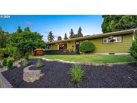 2470 Mcmillan St, Eugene, OR 97405