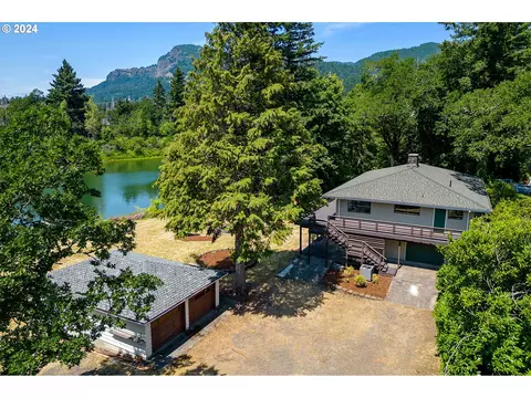 119 Look-in Ln, North Bonneville, WA 98639