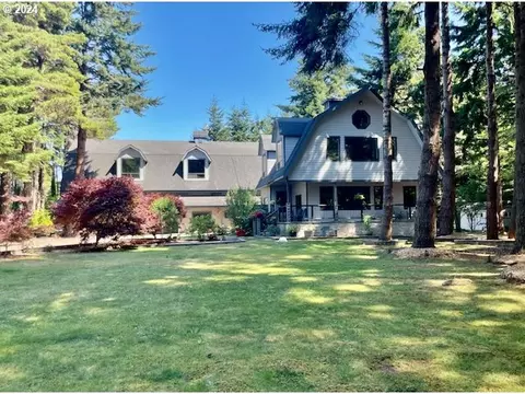 88293 Cody Ln, Bandon, OR 97411