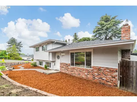 16001 NE Morris Ct, Portland, OR 97230