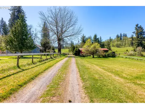 72523 Apiary Rd, Rainier, OR 97048