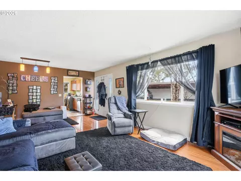 Living - 1830 NE Hogan Dr, Gresham, OR 97030 photo 2 of 3