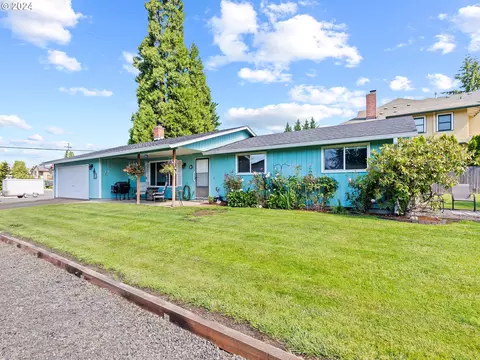 12207 NW 36th Ave, Vancouver, WA 98685