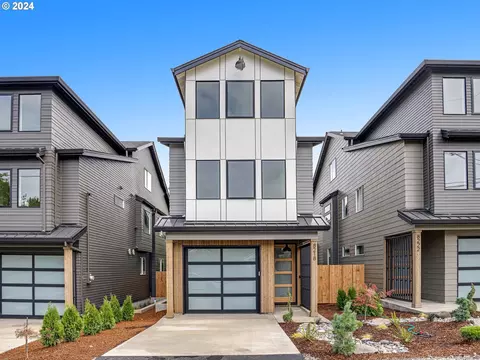 8218 SW 46th Ave, Portland, OR 97219