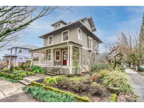 2731 SE Harrison St, Portland, OR 97214