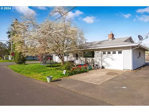 455 Yale Ave, Gladstone, OR 97027
