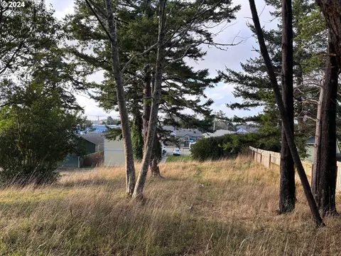 0 Cammann St, Coos Bay, OR 97420