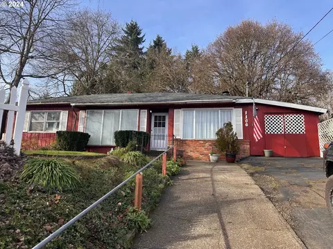 1106 N Myrtle Rd, Myrtle Creek, OR 97457