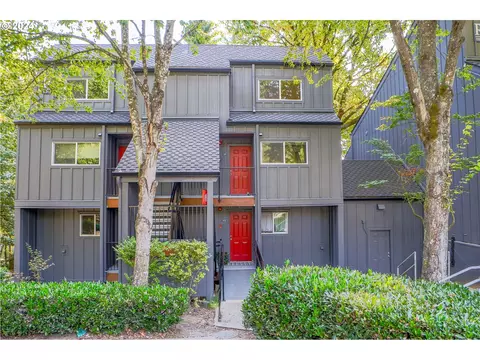 4 Touchstone #117, Lake Oswego, OR 97035