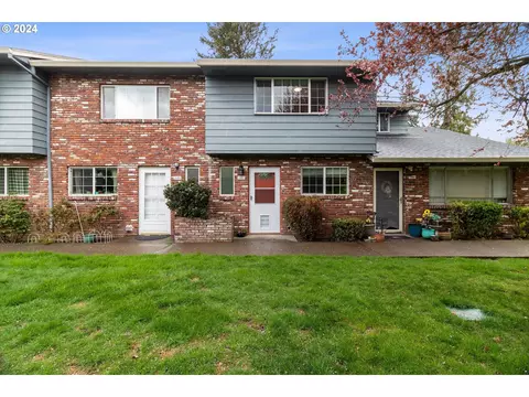 1402 NE Hogan Dr, Gresham, OR 97030
