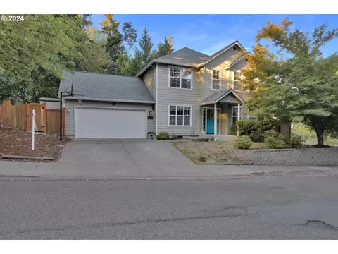 657 Deertrail Rd, Eugene, OR 97405