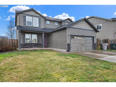 1157 Ambrosia Ave, Junction City, OR 97448