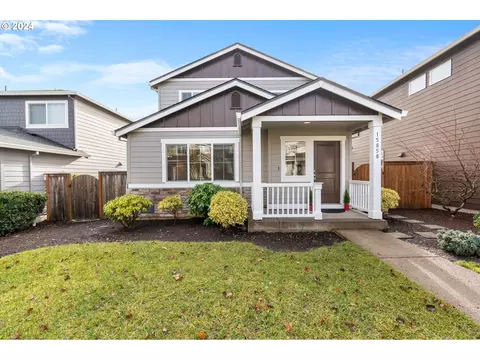 15858 SE Kingbird Dr SE, Clackamas, OR 97015