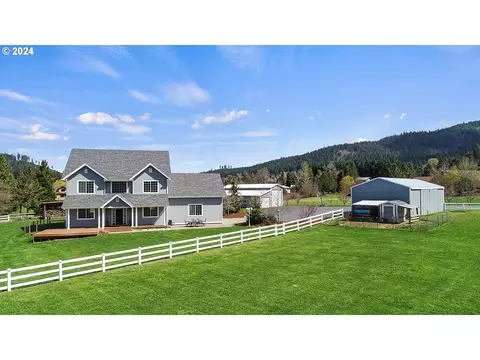 4180 Grossland Dr, Mount Hood, OR 97041