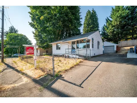 2908 E 12th St, Vancouver, WA 98661