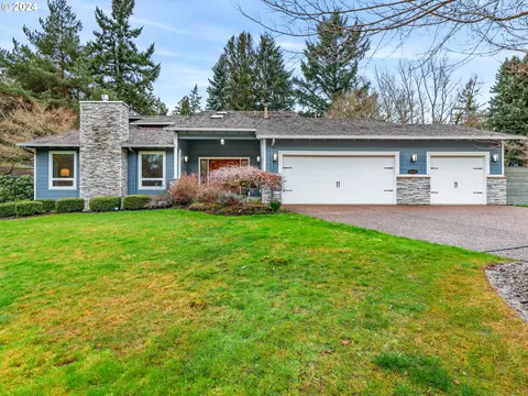 18255 Tamaway Dr, Lake Oswego, OR 97034
