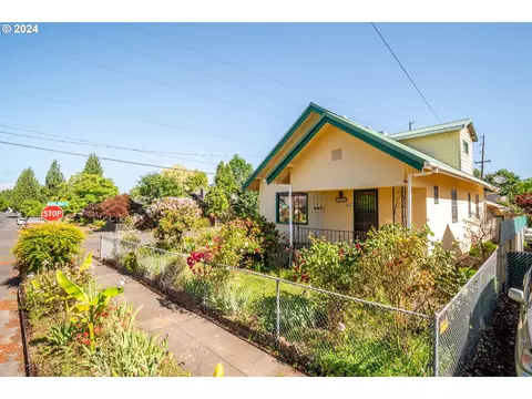 7433 N Leonard St, Portland, OR 97203