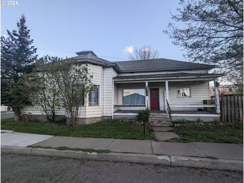 700 Albany St, Elgin, OR 97827