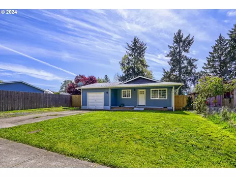 24928 W Broadway Ave, Veneta, OR 97487