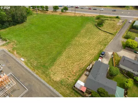 17095 SW Farmington Rd, Beaverton, OR 97007