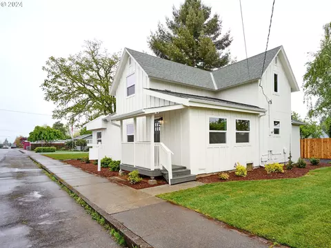 221 E Main St, Sublimity, OR 97385