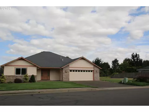 811 S 5th St, Jefferson, OR 97352