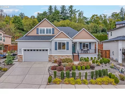 521 N Stonegate Dr, Washougal, WA 98671