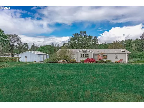 30120 NE Benjamin Rd, Newberg, OR 97132