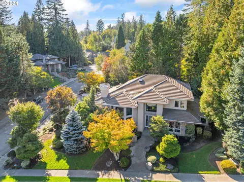 4083 SE Augusta Loop, Gresham, OR 97080