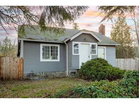 920 W 28th Ave, Eugene, OR 97405