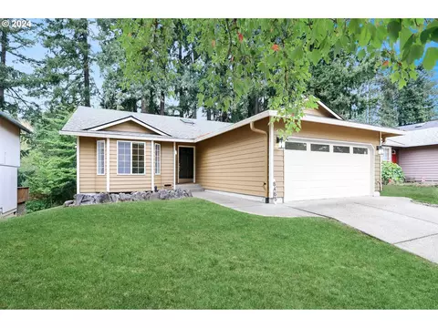 8465 NE Windstone St, Hillsboro, OR 97006
