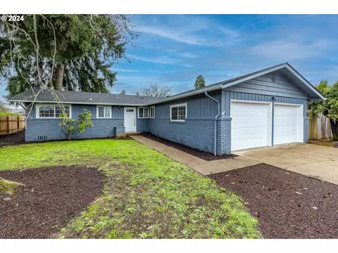 2175 Debra Dr, Springfield, OR 97477