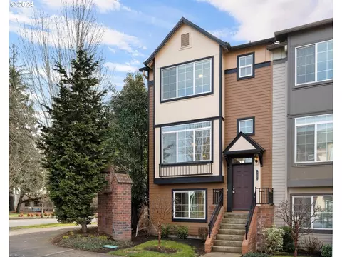 17002 SW Berkeley Ln, Beaverton, OR 97003