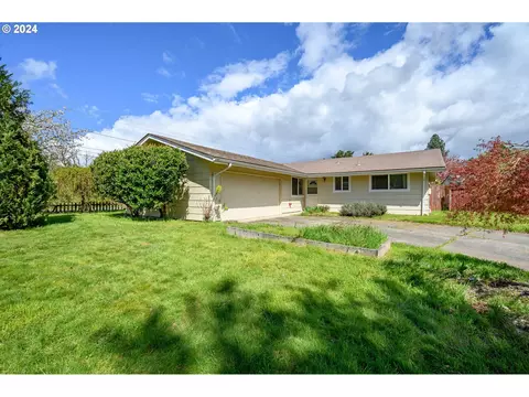 10455 SW Meadow St, Portland, OR 97223
