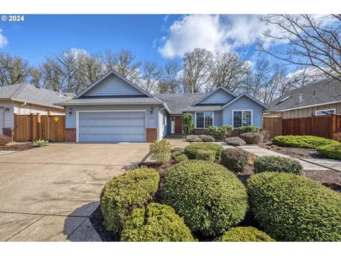 3351 Goose Cross Ln, Eugene, OR 97404