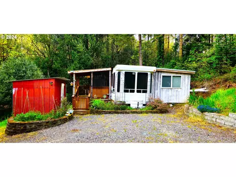 1938 Maryland Ave #39, Myrtle Point, OR 97458