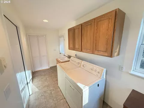 Other - 5938 View Loop, Florence, OR 97439 photo 3 of 9