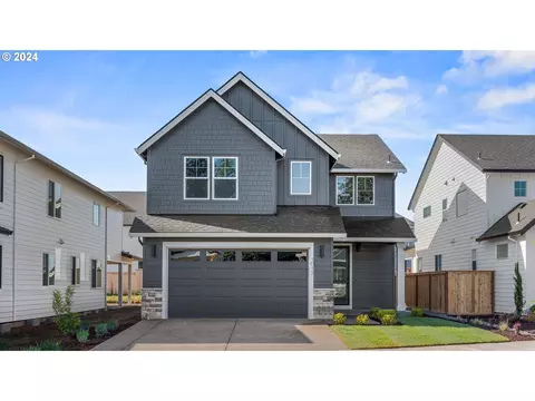 1015 NE 17th Ave, Canby, OR 97013