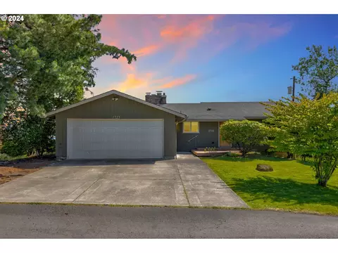 1715 SE 84th Ct, Vancouver, WA 98664