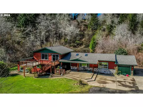 89749 Ben Bunch Rd, Florence, OR 97439