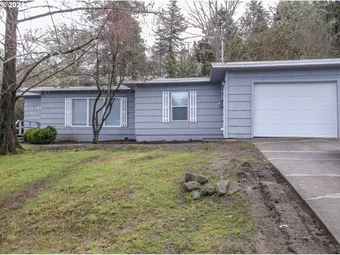 481 SE Leland St, Roseburg, OR 97470